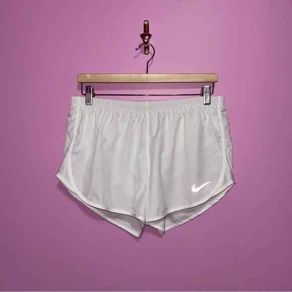 Nike Shorts Women's Size Medium White Tempo Running 3.5" Inseam Stretch Waist - Picture 6 of 10